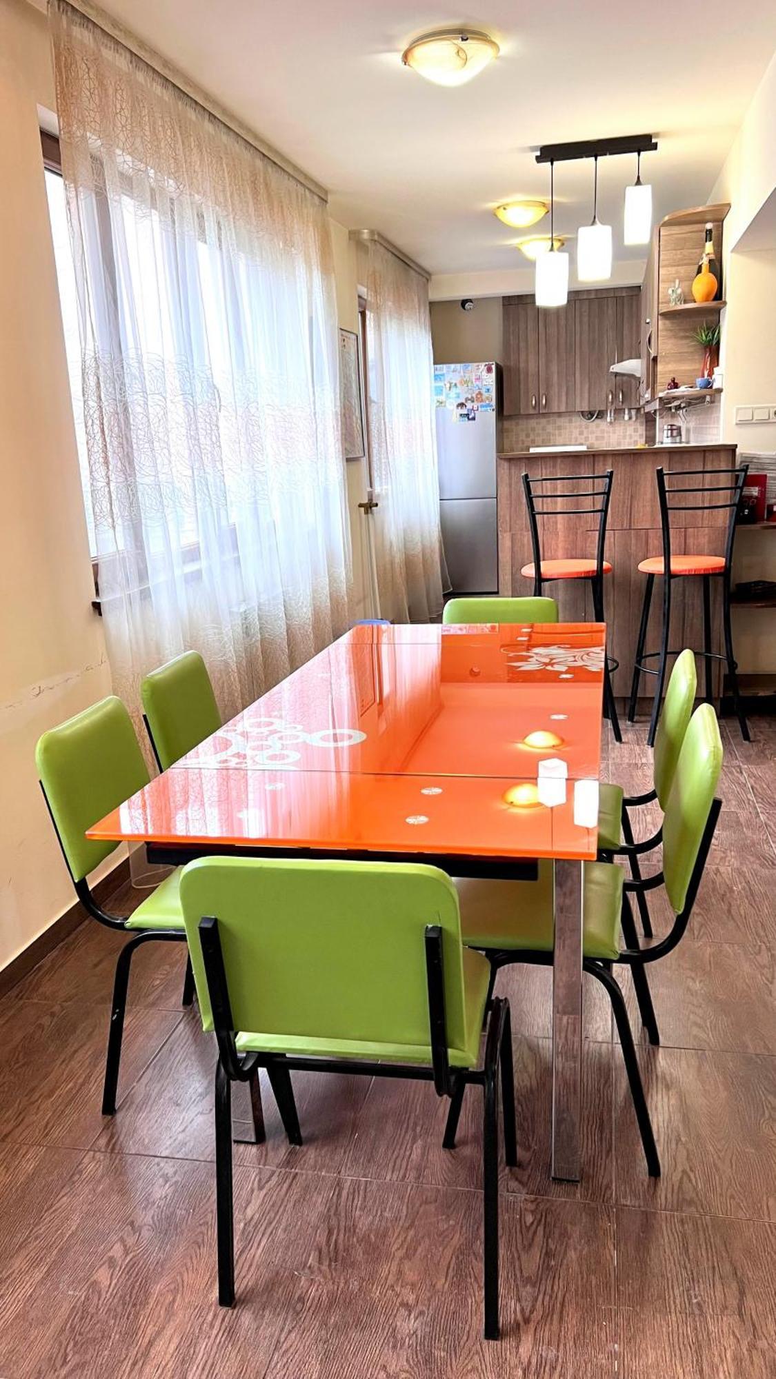Vernisaj Apt At Republic Square & Ruben Tours يريفان المظهر الخارجي الصورة